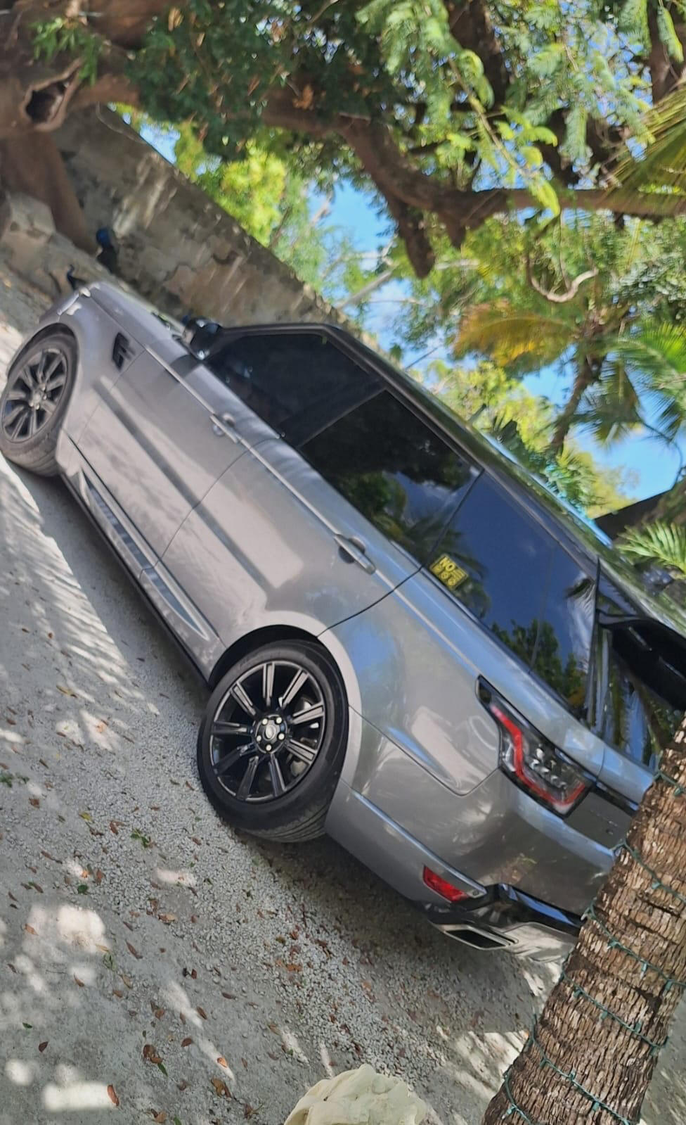 YellowLine Elite Chauffeur Island Tours